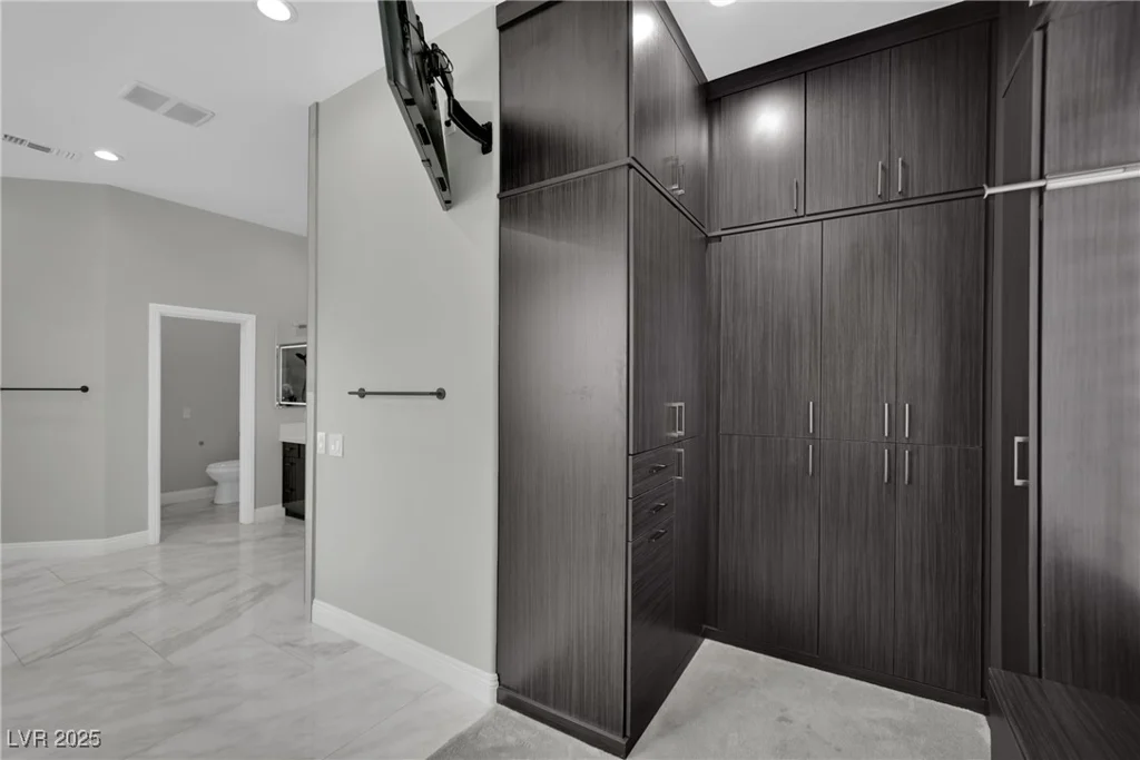 2208 Point Rock, Las Vegas, NV 89134