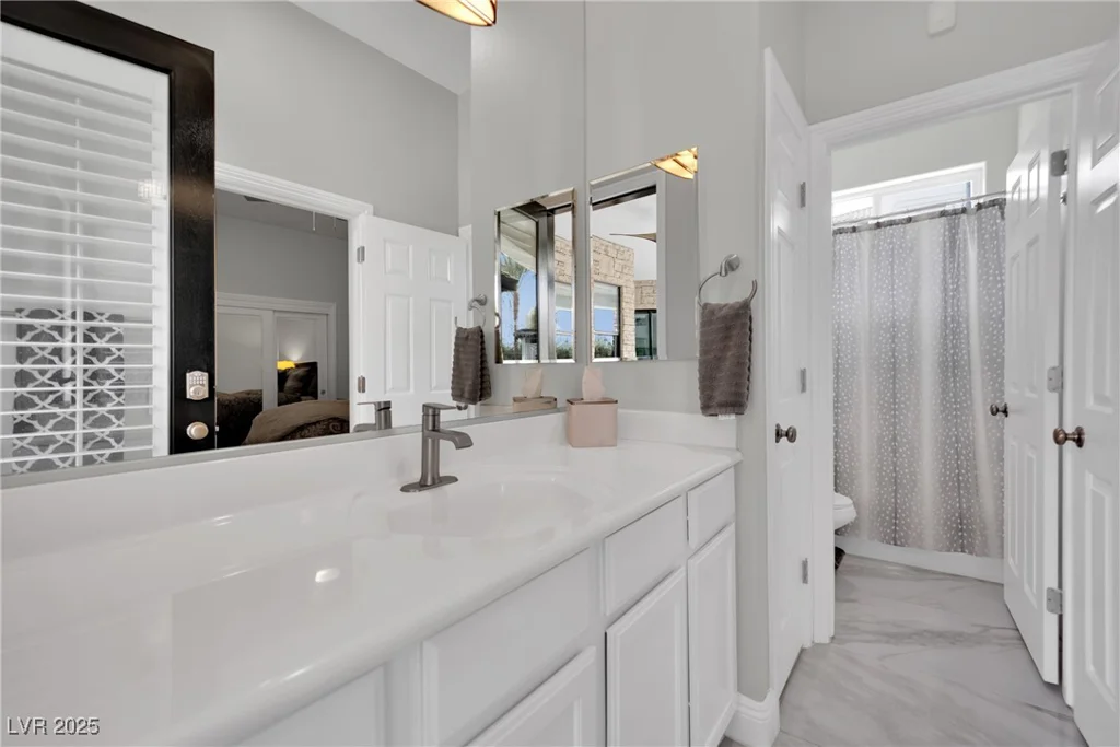 2208 Point Rock, Las Vegas, NV 89134