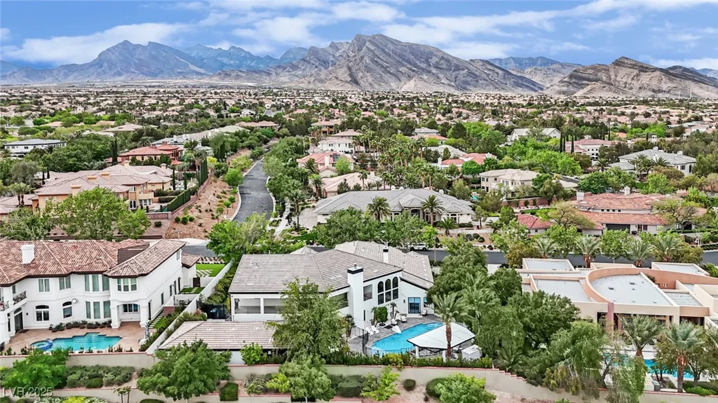 2208 Point Rock, Las Vegas, NV 89134