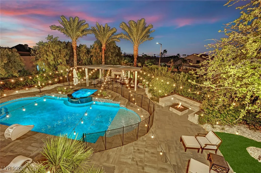 2208 Point Rock, Las Vegas, NV 89134