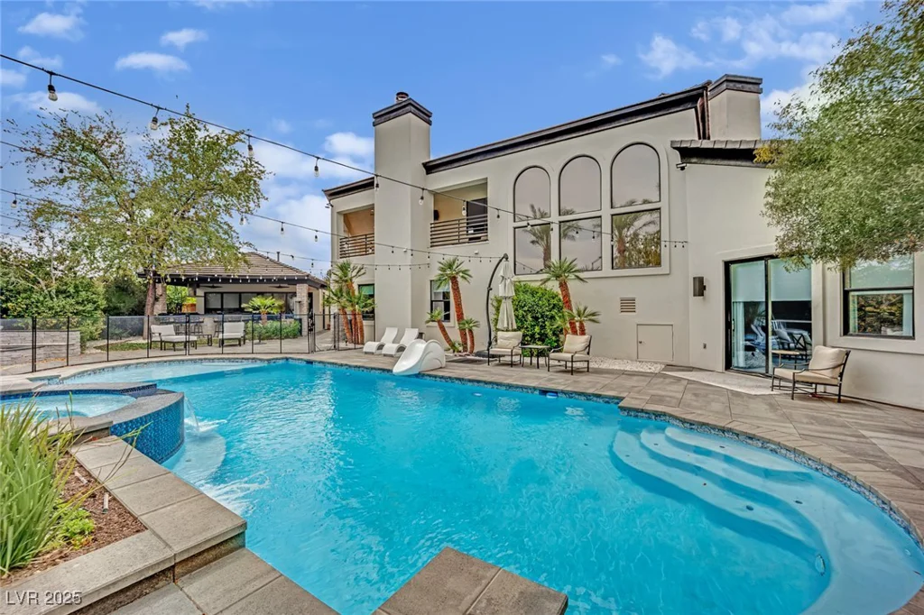 2208 Point Rock, Las Vegas, NV 89134