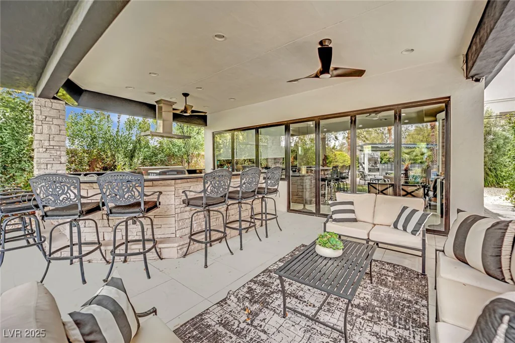 2208 Point Rock, Las Vegas, NV 89134