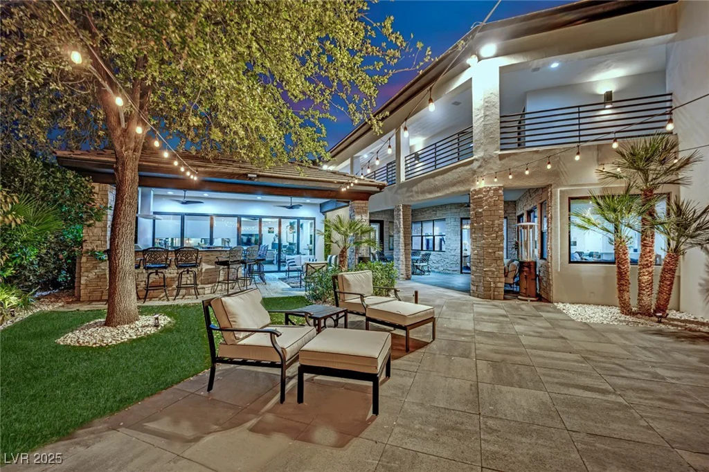 2208 Point Rock, Las Vegas, NV 89134