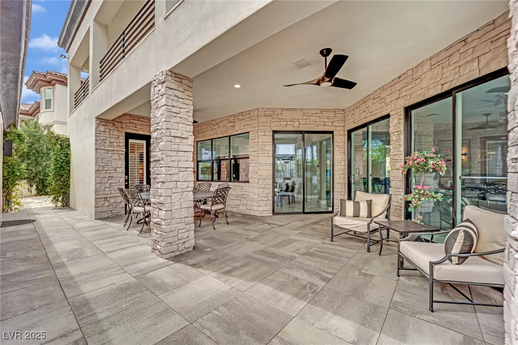 2208 Point Rock, Las Vegas, NV 89134