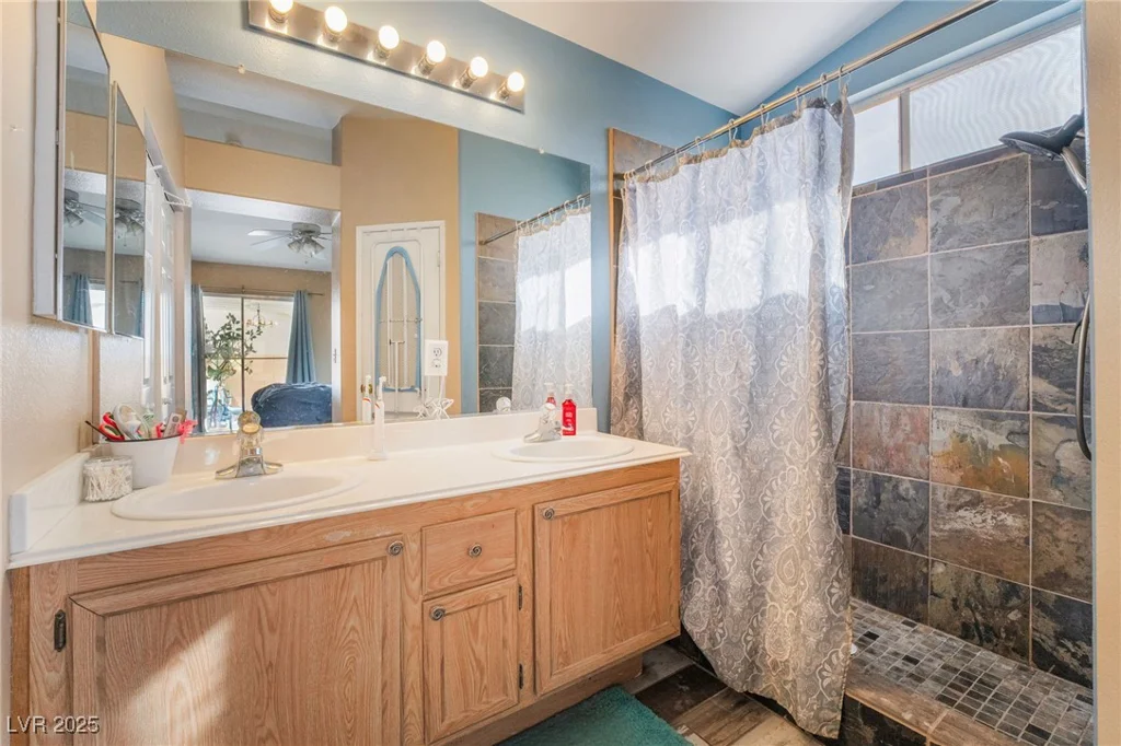 5532 Sentinel Bridge, Las Vegas, NV 89130