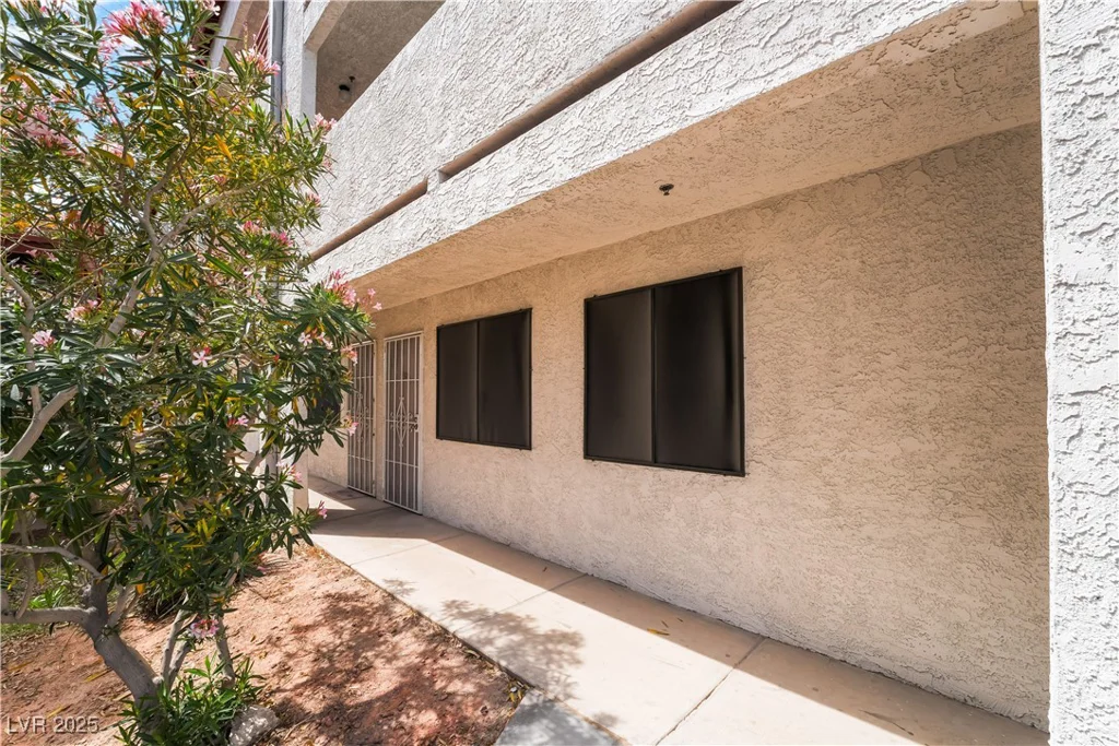 1361 University, Las Vegas, NV 89119