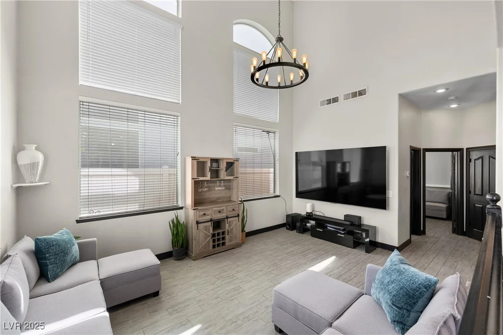 10342 Cherry Brook, Las Vegas, NV 89183