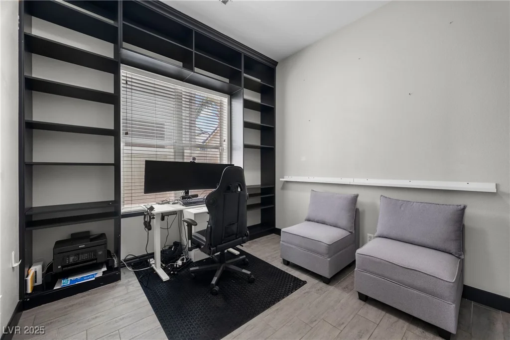 10342 Cherry Brook, Las Vegas, NV 89183