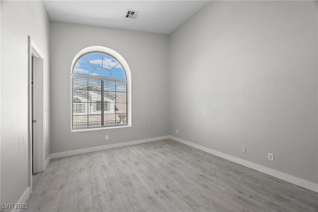 10342 Cherry Brook, Las Vegas, NV 89183