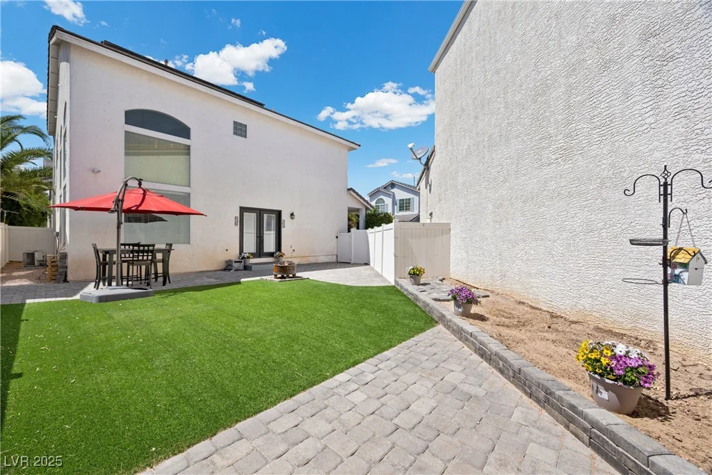 10342 Cherry Brook, Las Vegas, NV 89183