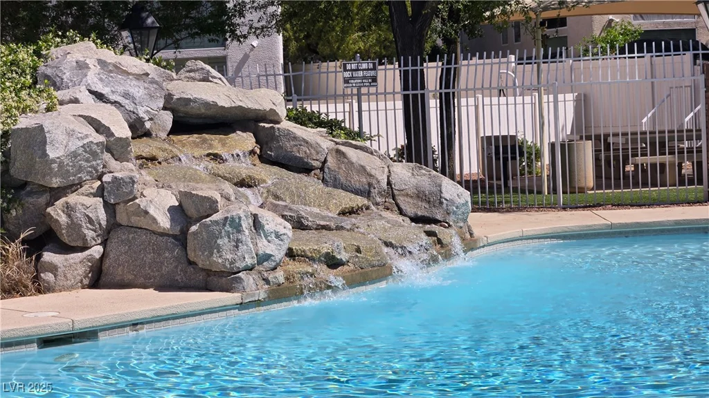10342 Cherry Brook, Las Vegas, NV 89183