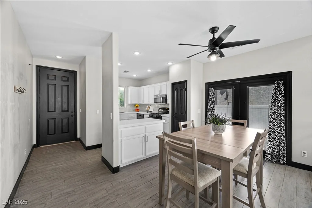 10342 Cherry Brook, Las Vegas, NV 89183