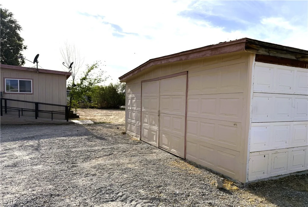 1260 White, Pahrump, NV 89060