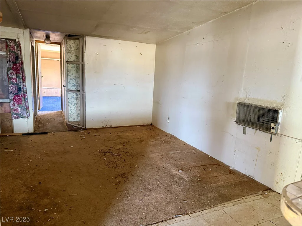 1260 White, Pahrump, NV 89060