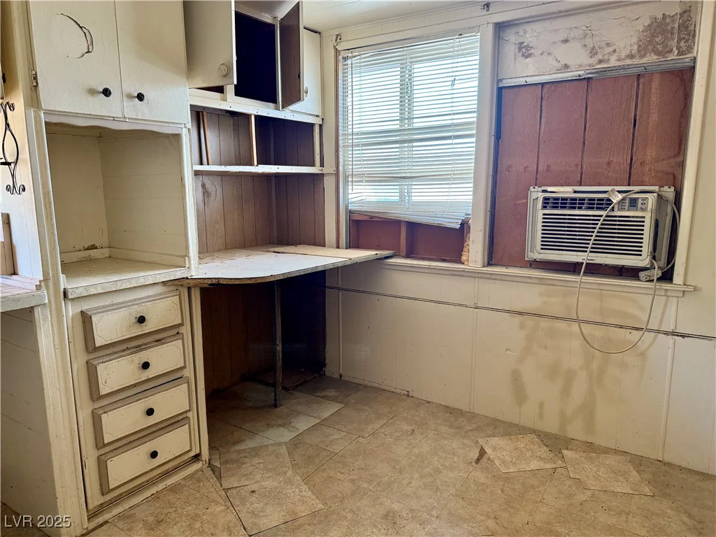 1260 White, Pahrump, NV 89060