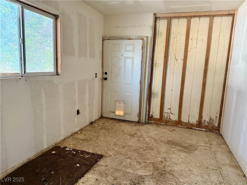 1260 White, Pahrump, NV 89060
