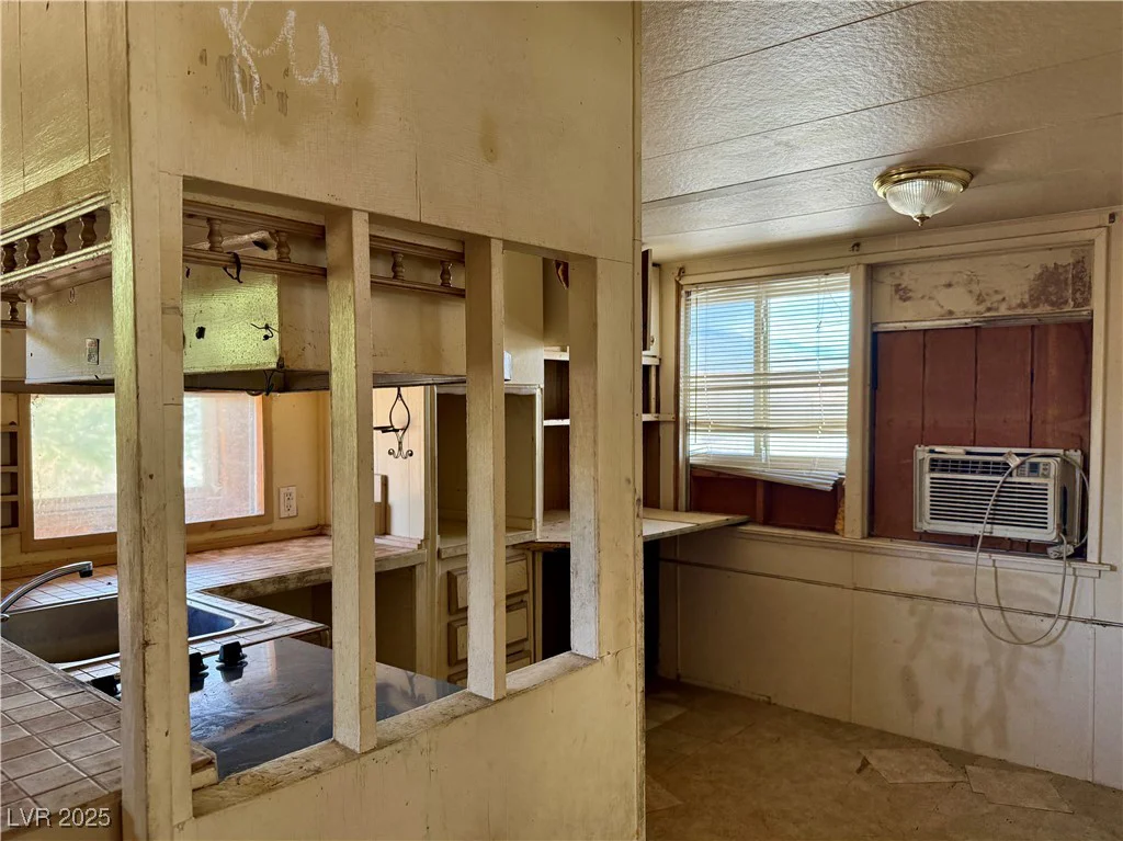 1260 White, Pahrump, NV 89060