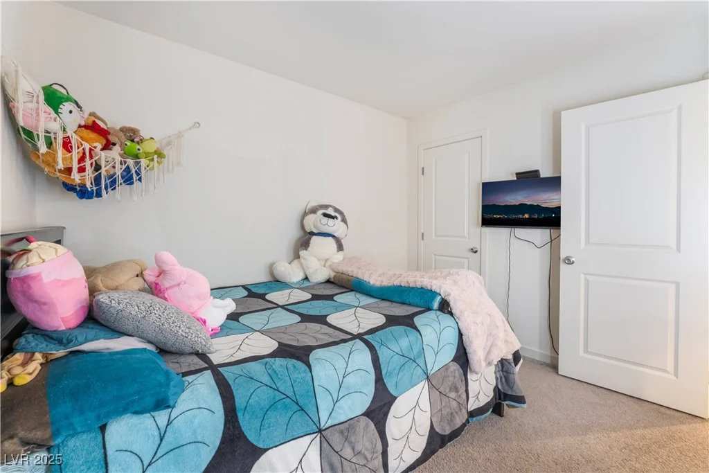 1883 Via Del Prado, Las Vegas, NV 89115