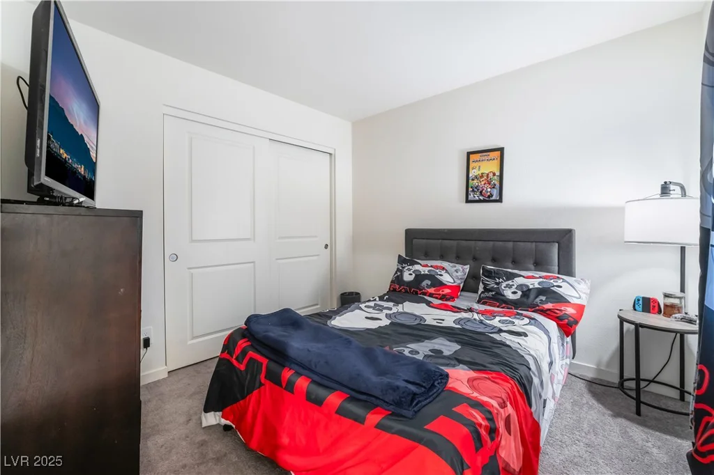 1883 Via Del Prado, Las Vegas, NV 89115