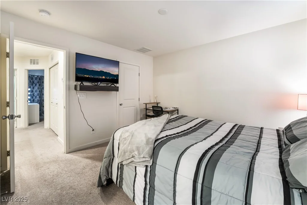 1883 Via Del Prado, Las Vegas, NV 89115