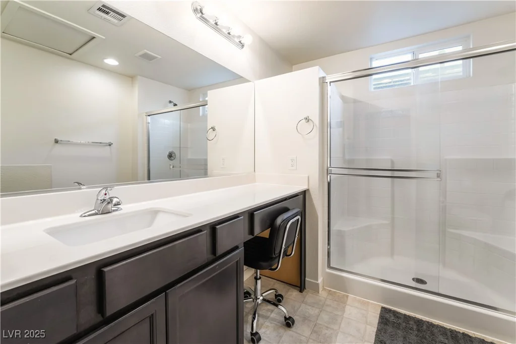 1883 Via Del Prado, Las Vegas, NV 89115