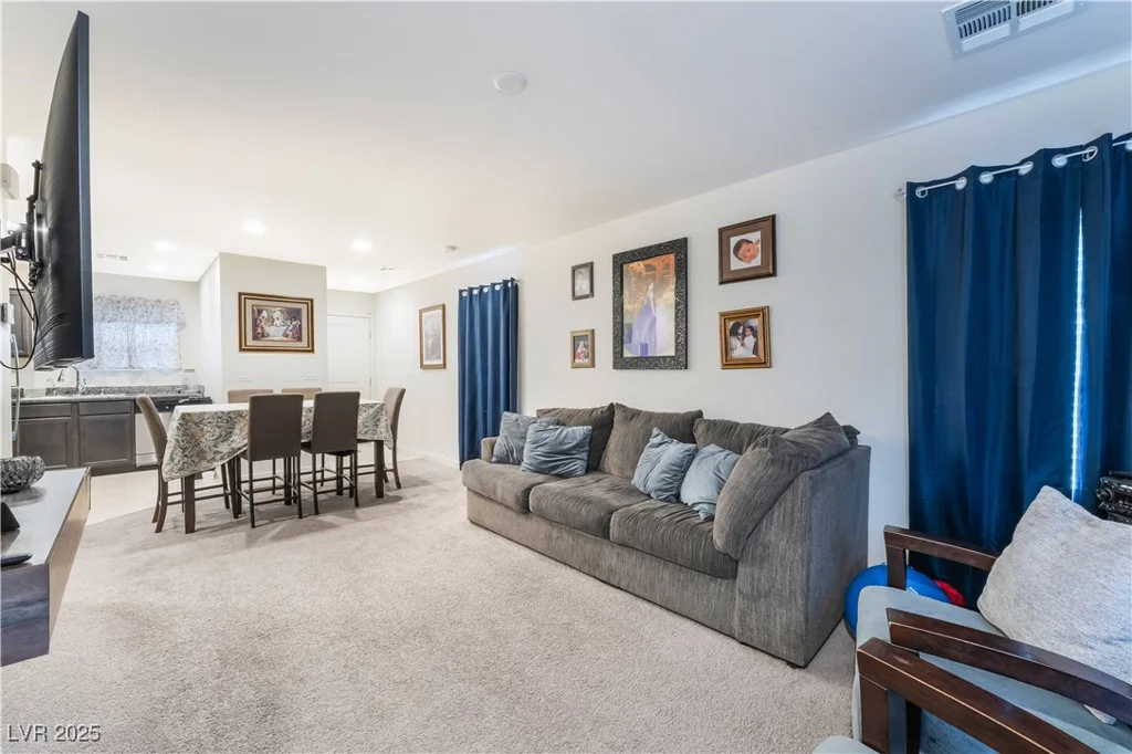 1883 Via Del Prado, Las Vegas, NV 89115