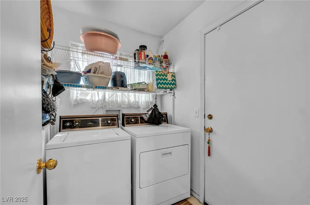 520 Stonehurst, North Las Vegas, NV 89031