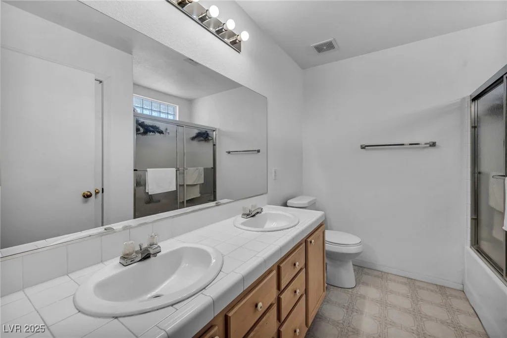 520 Stonehurst, North Las Vegas, NV 89031