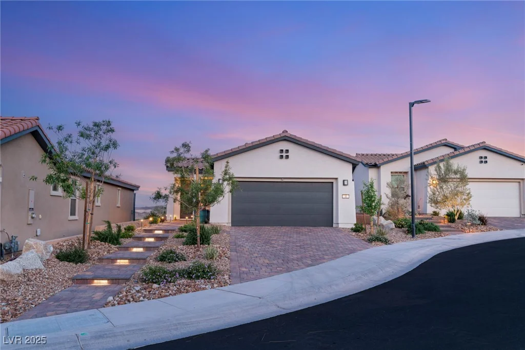46 Lake Bluff, Henderson, NV 89011