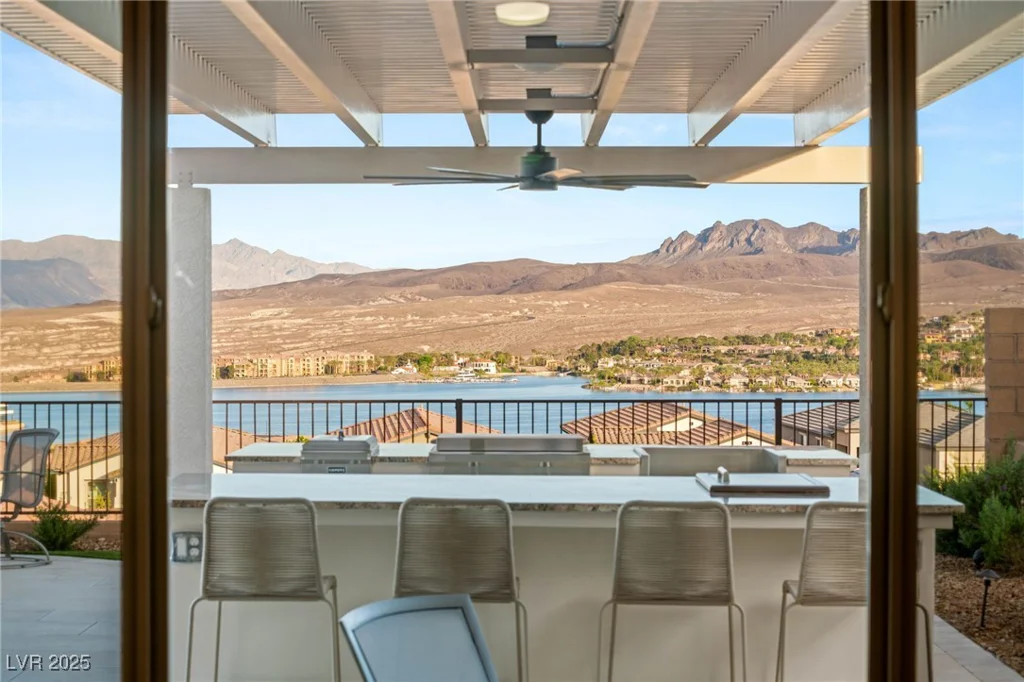 46 Lake Bluff, Henderson, NV 89011