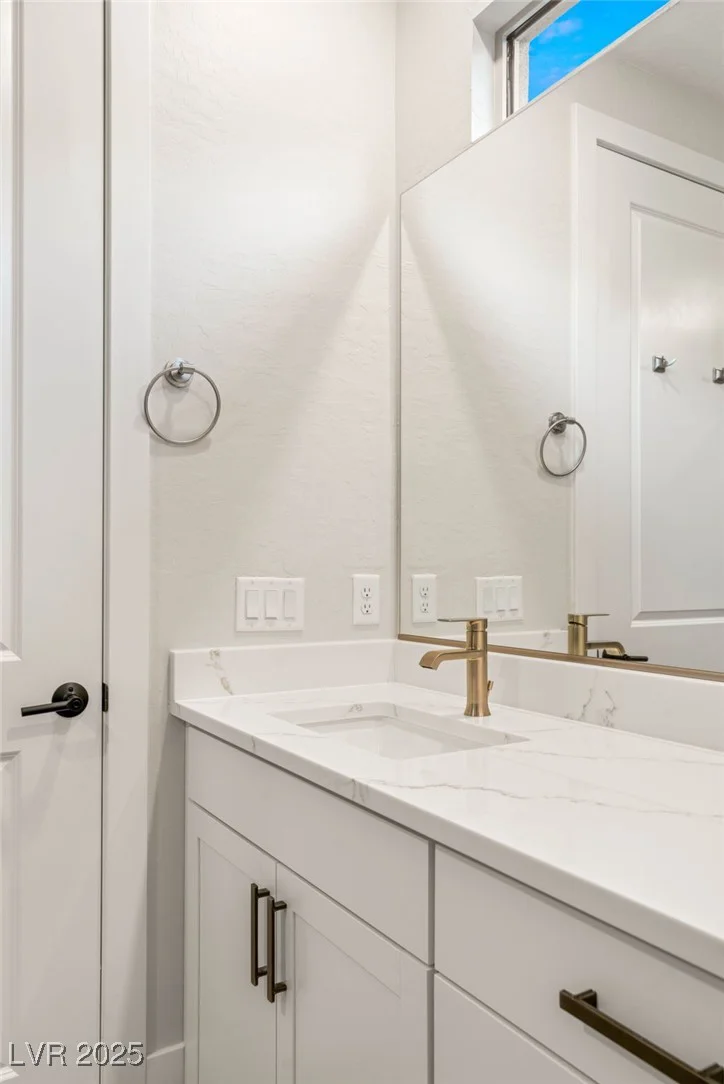 46 Lake Bluff, Henderson, NV 89011