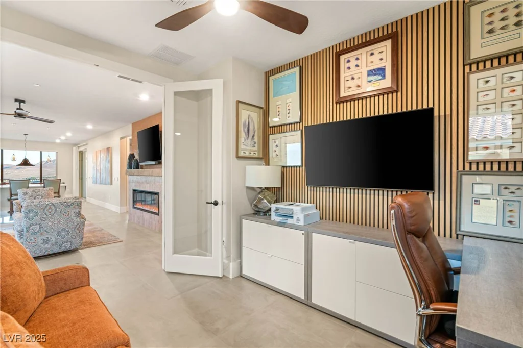 46 Lake Bluff, Henderson, NV 89011