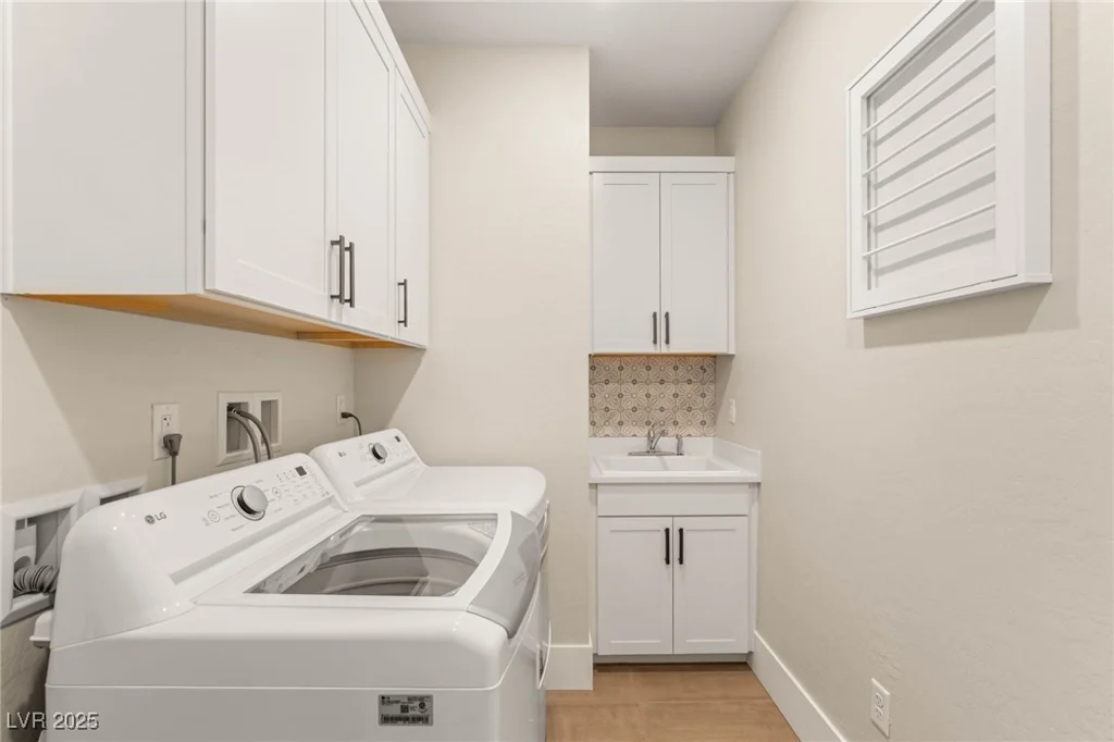 46 Lake Bluff, Henderson, NV 89011