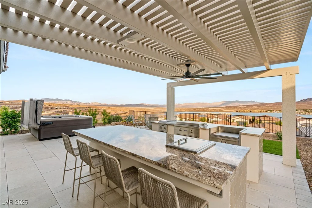 46 Lake Bluff, Henderson, NV 89011