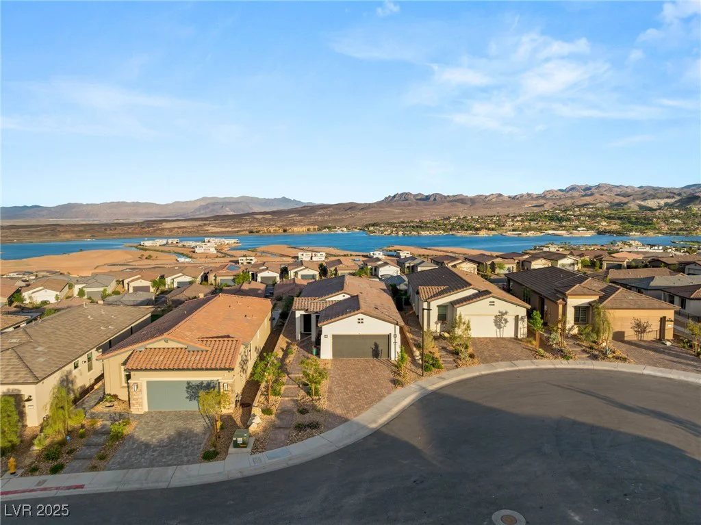 46 Lake Bluff, Henderson, NV 89011