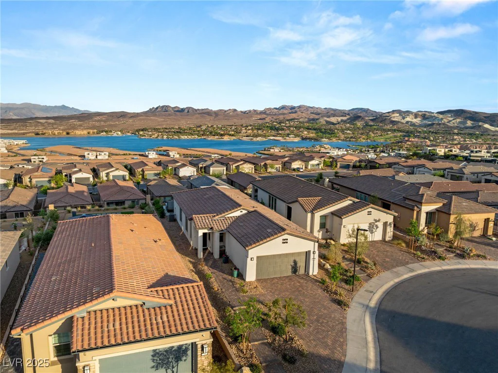 46 Lake Bluff, Henderson, NV 89011