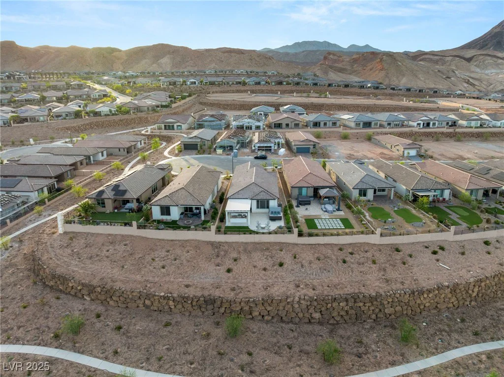 46 Lake Bluff, Henderson, NV 89011