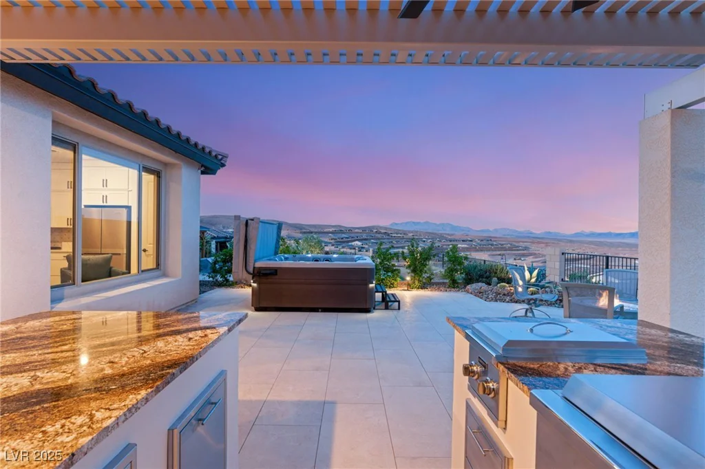 46 Lake Bluff, Henderson, NV 89011