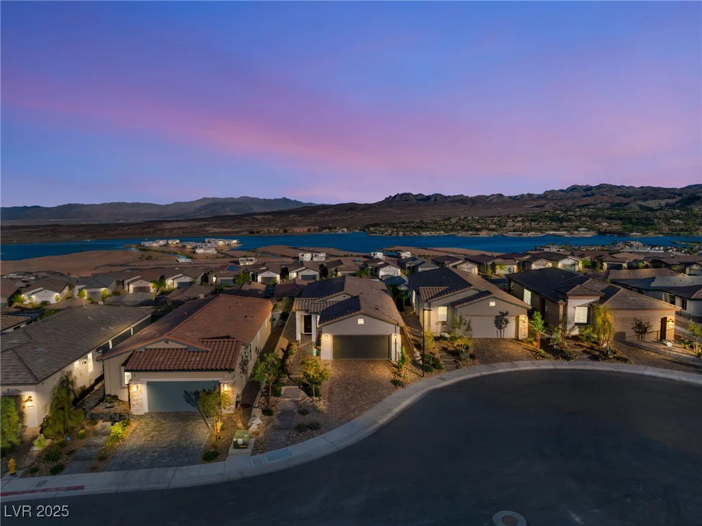 46 Lake Bluff, Henderson, NV 89011