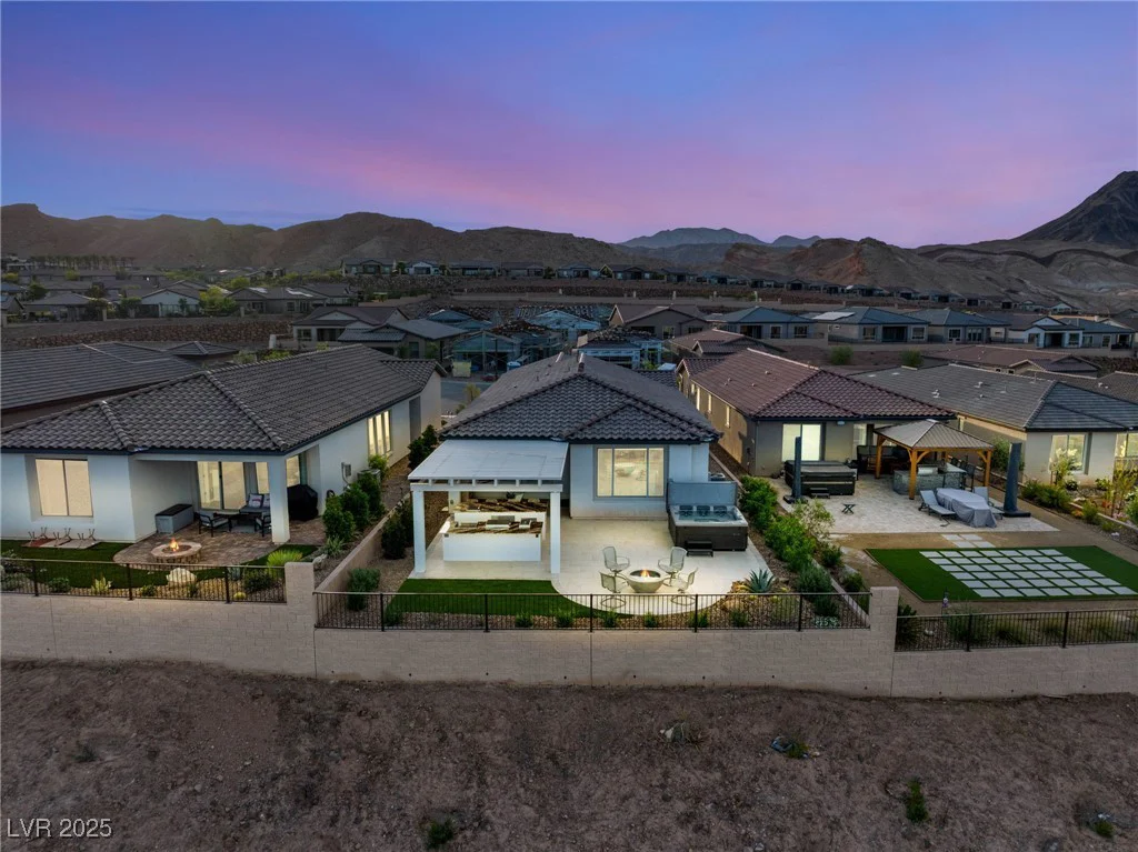 46 Lake Bluff, Henderson, NV 89011