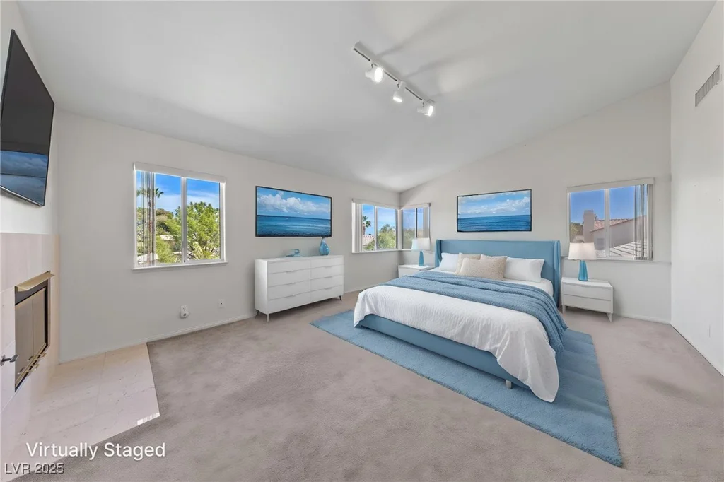 8128 Bay Pines, Las Vegas, NV 89128