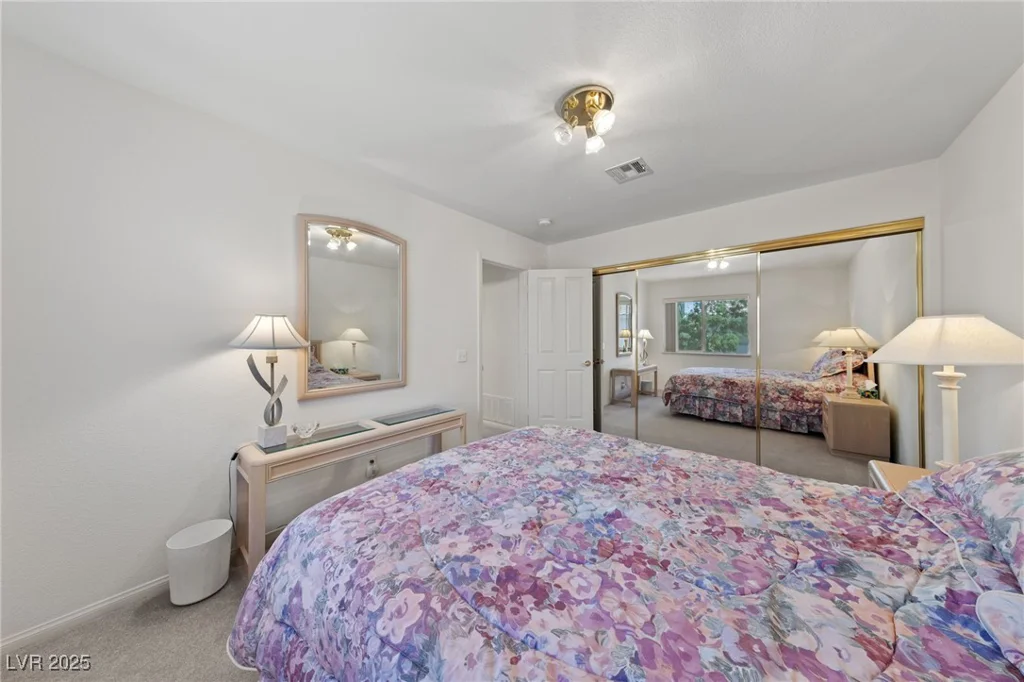 8128 Bay Pines, Las Vegas, NV 89128