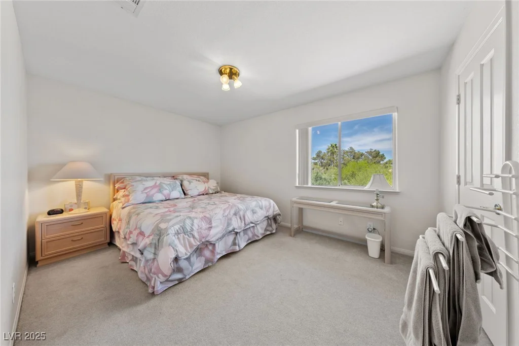 8128 Bay Pines, Las Vegas, NV 89128