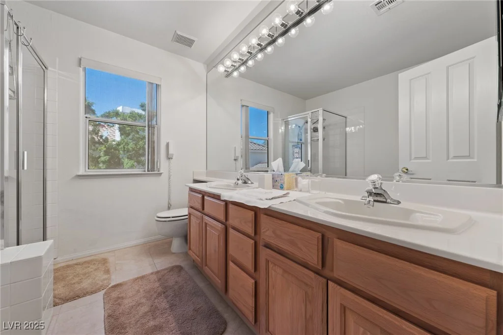 8128 Bay Pines, Las Vegas, NV 89128