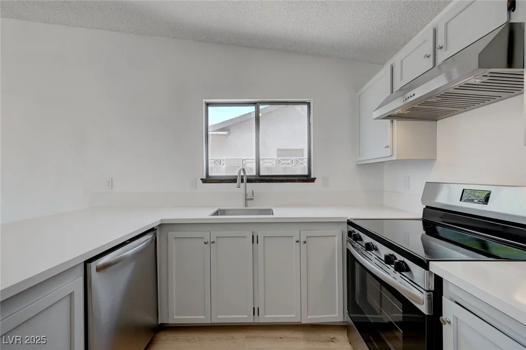 3158 High View, Henderson, NV 89014