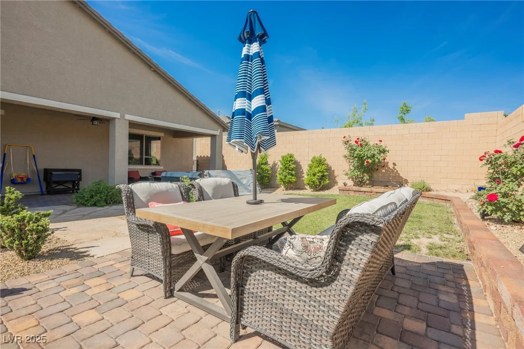 10126 Cliff Dwellings, Las Vegas, NV 89178