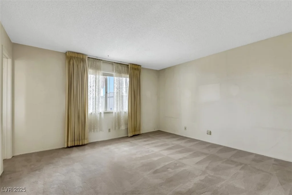 4186 Sheppard, Las Vegas, NV 89121