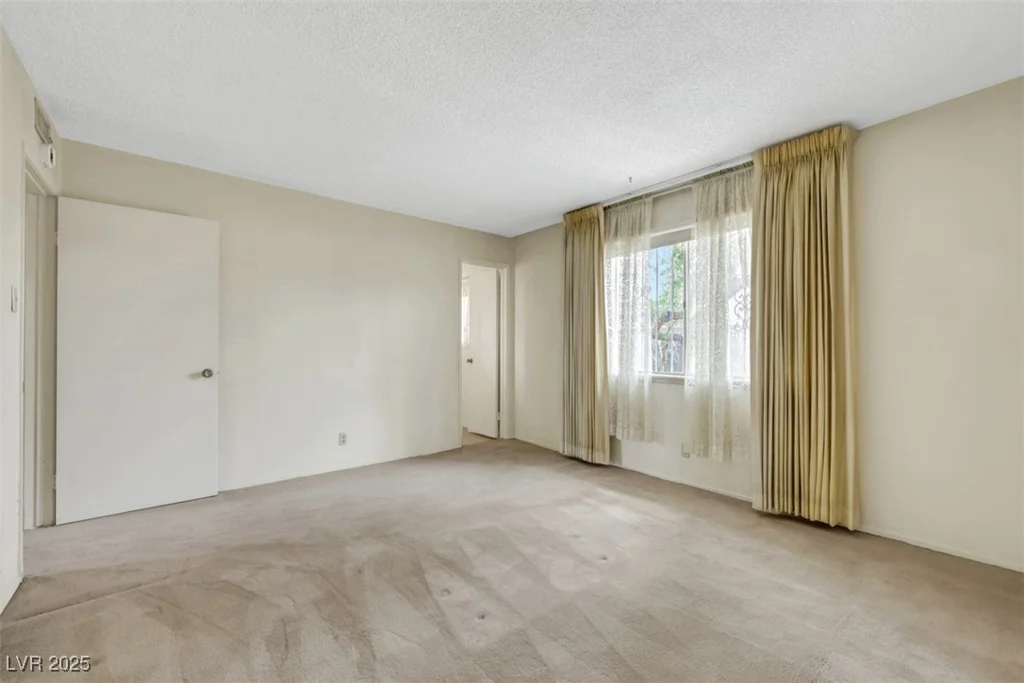 4186 Sheppard, Las Vegas, NV 89121