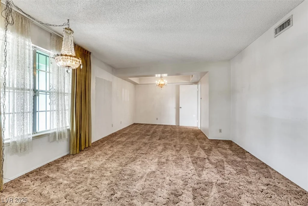 4186 Sheppard, Las Vegas, NV 89121