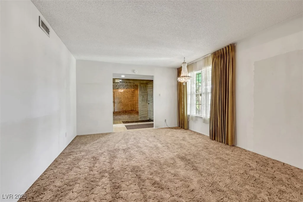 4186 Sheppard, Las Vegas, NV 89121